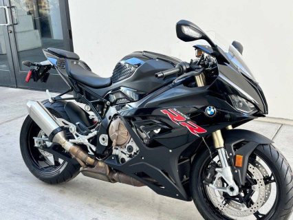 2020 bmw s 1000rr  Whatsapp : whatsapp: +639623520979