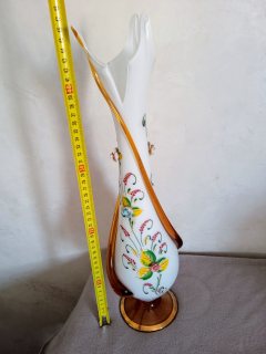 مزهرية انتيك من زجاج الاوبالين الفرنسي مستوحى من فن المورانو   3