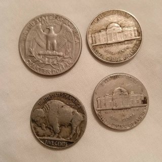 4 قطع نقدية قديمة للدولار الامريكي (٥ سنت) من سنة 1935 إلى 1971 2