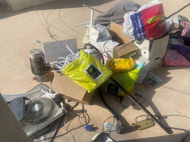 التخلص من الاثاث القديم رمي المخلفات بالرياض 0557764683  3