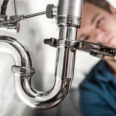حل مشاكل السباكة مع افضل سباك بالرياض 966569379518