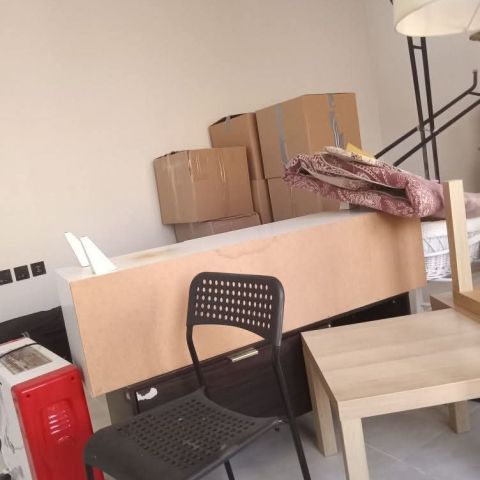 التخلص من الاثاث التالف بالرياض 0557764683
