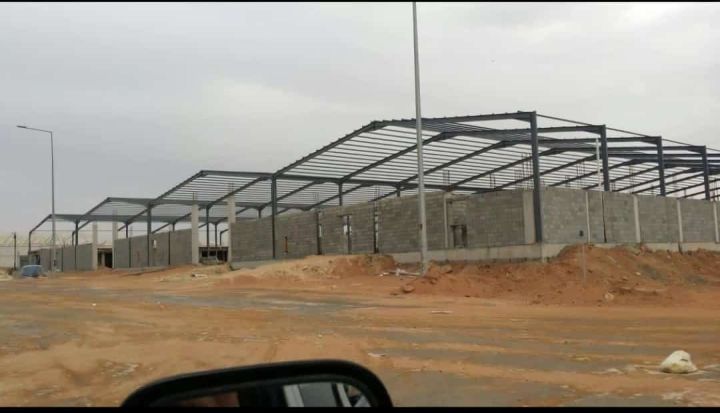  هناجر ساندوتش بانل في الرياض