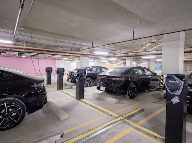 مكاتب مؤثثة للإيجار 7