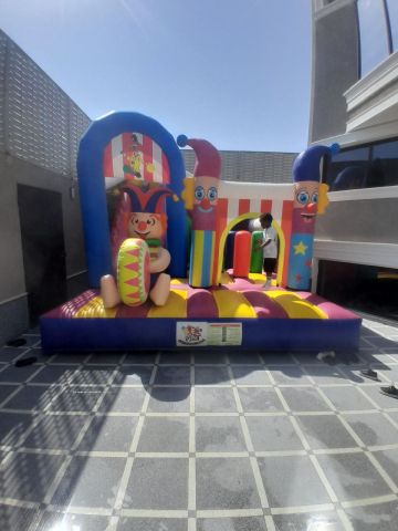 ايجار. نطيطات هوائية وزحاليق مائية  4