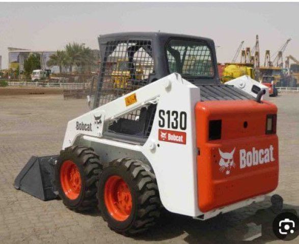 رافعات شوكية للإيجار من 1.5طن وحتى 16طن . مع انجاز توب 7