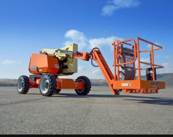 سيزرلفت للايجار من 6متر وحتى 20متر . 2025  مع انجاز توب 3