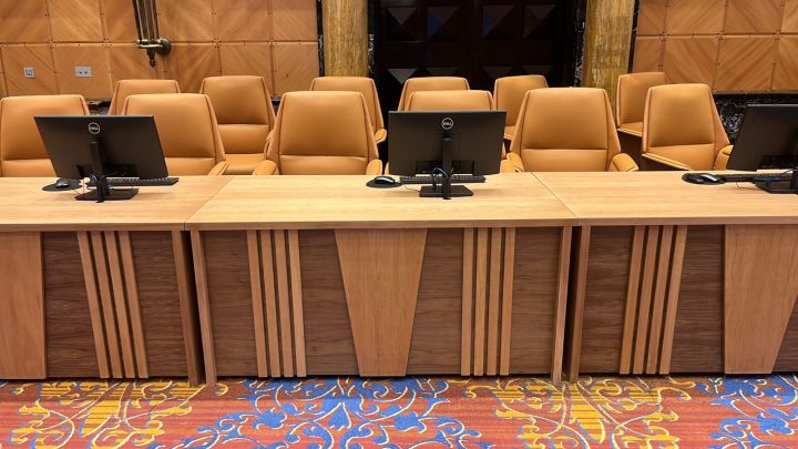  تأجير كنب جلد ابيض,مكيفات دولاب ,جلسات شعبية  7