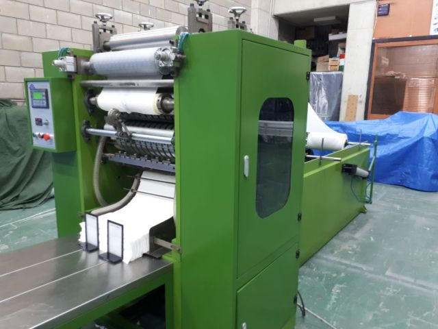 مناديل ورقيه 3