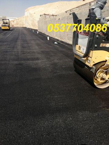  عمل اسفلت امام المنازل في الرياض  086 704 37 05 10
