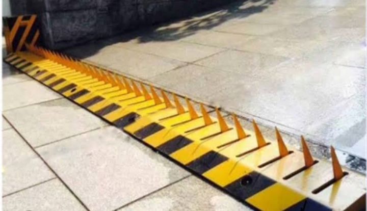 مطب شوكي للسيارات TA-164 – أقصى درجات الأمان والتحكم في حركة المر