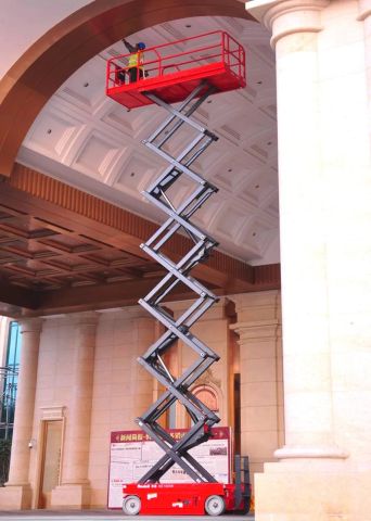 scissor lifts All sizes For rent 2