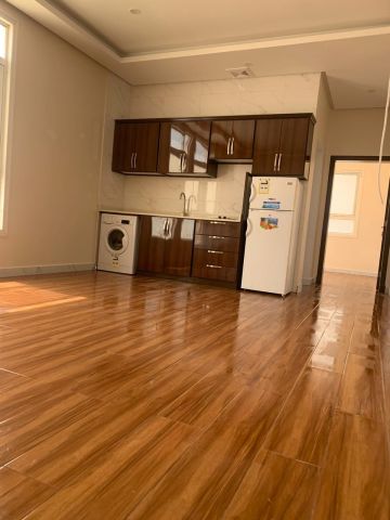 شقة مثالية للسيدات في قلب الموقع المثالي!  5