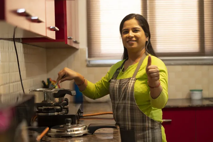 عاملات للتنازل شغالات نقل كفالة خادمات للتنازل 2