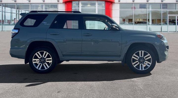 2022 Toyota 4Runner TRD Sport 4WD 3