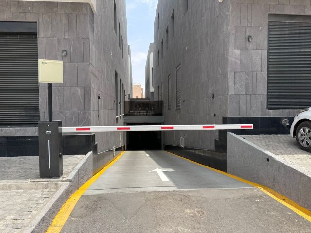 بوابات مواقف سيارات ذراع الكترونية Barrier Gate