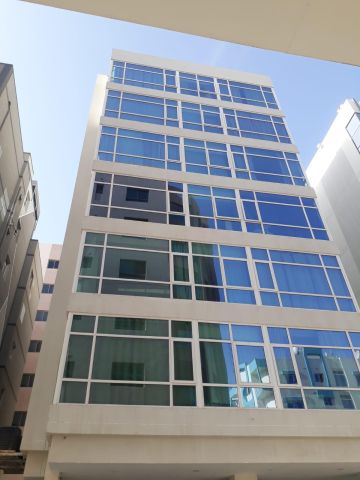 للبيع عمارة في البحرين في منطقة الحد الجديدة