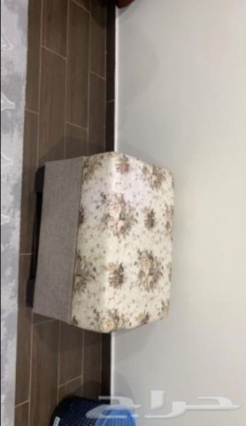 كنب وطاولة قهوه ودولاب تلفزيون 7