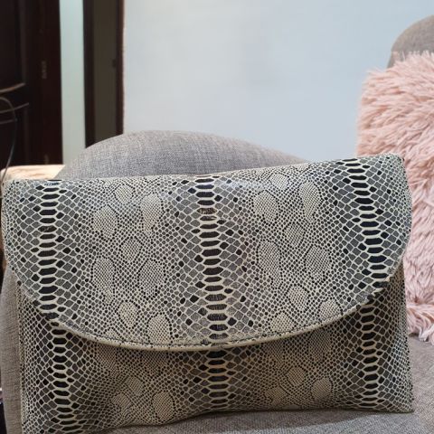 شنط ماركه اصليه 2