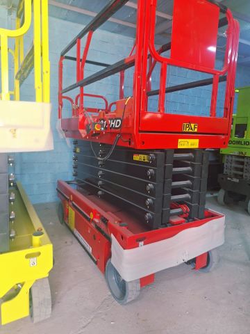 رافعه مقصيه 6متر 8متر 10متر 12متر 14متر16متر كهرباء للايجار  2