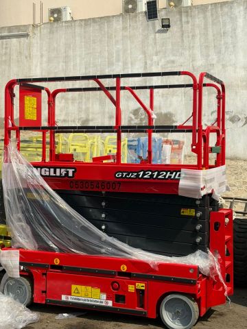 رافعه مقصيه 6متر 8متر 10متر 12متر 14متر16متر كهرباء للايجار  9