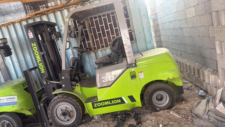 رافعه شوكيه فوركلفت رافعات شوكية 3طن5طن7طن10طن16طن للايجار  3