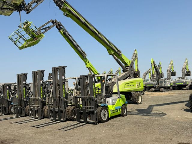 رافعه شوكيه فوركلفت رافعات شوكية 3طن5طن7طن10طن16طن للايجار  7