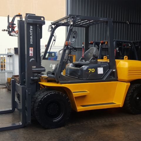 فوركلفت للإيجار في الدمام 6