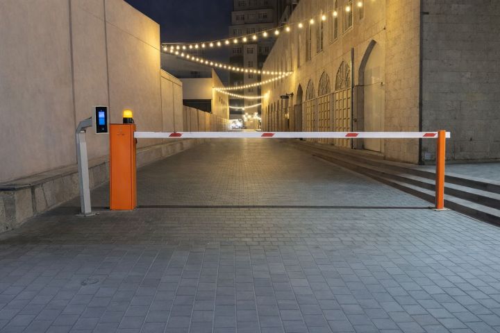 بوابة مرور سيارات بوابه مواقف امنية الكترونية  بوابات دخول و خروج