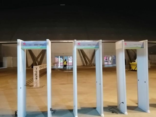 بوابة كشف معادن بوابات تفتيش امنية عالية الحساسيه 4