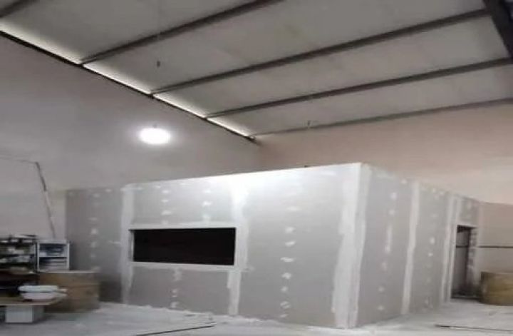 غرف مستودعات ساندوتش بانل,هناجر ومستودعات,بروجولات,قرميد, تركيب م 2