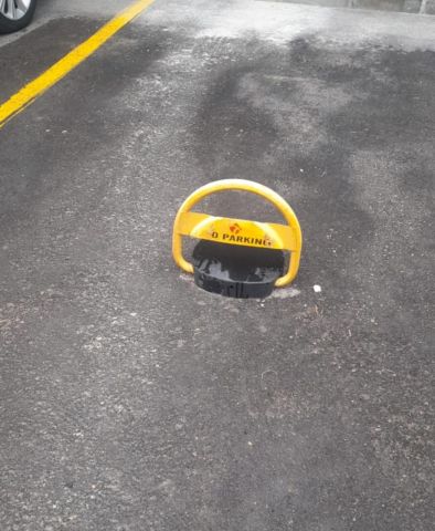 حاجز مواقف سيارات 40 حاجز موقف