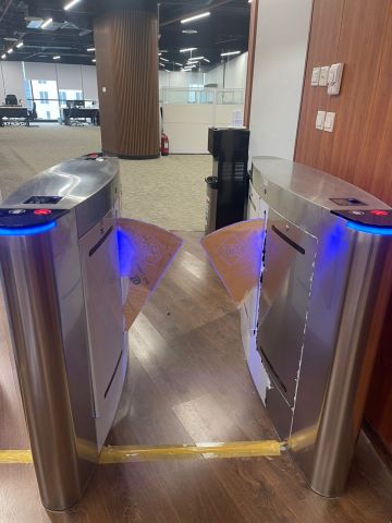 بوابة مرور افراد 3