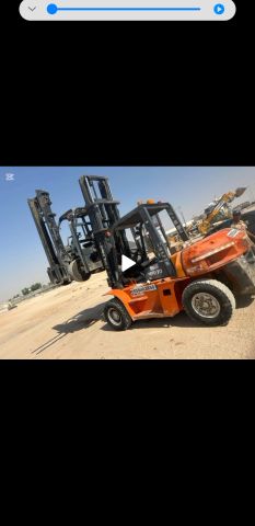 موسسه الطارق للمقاولات وتاجيرالمعدات الثقيلةوالخفيفه والخدمات الل 5