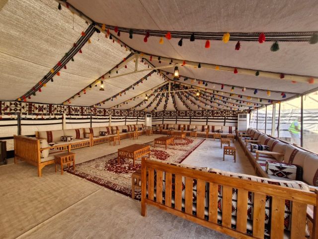   طاولات خشب ,طاولات طعام خشبية ,كراسي ,كنب  8