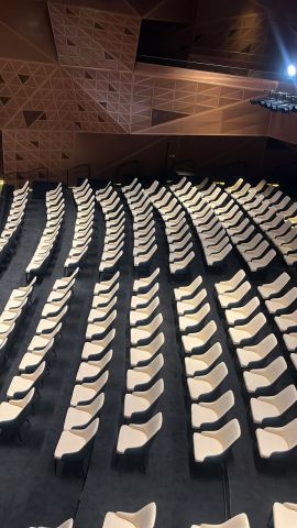   طاولات خشب ,طاولات طعام خشبية ,كراسي ,كنب  9