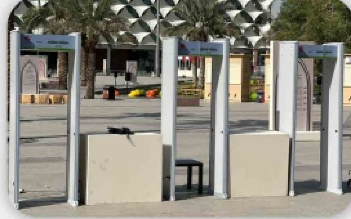 بوابة كشف معادن بوابات تفتيش امنية عالية الحساسيه 