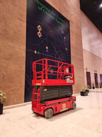 رافعه شوكيه للإيجار3 طن  5طن  7طن  10طن 9