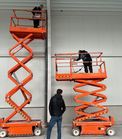 سيزر لفت للايجار جميع المقاسات  3