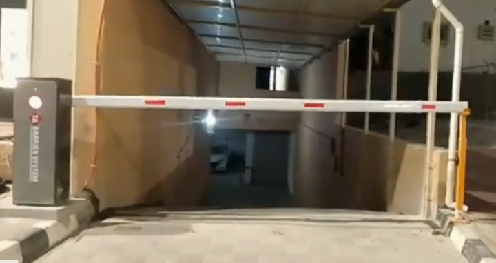 بوابة مرور سيارات دخول و خروج  بوابات مواقف امنية الكترونية 9