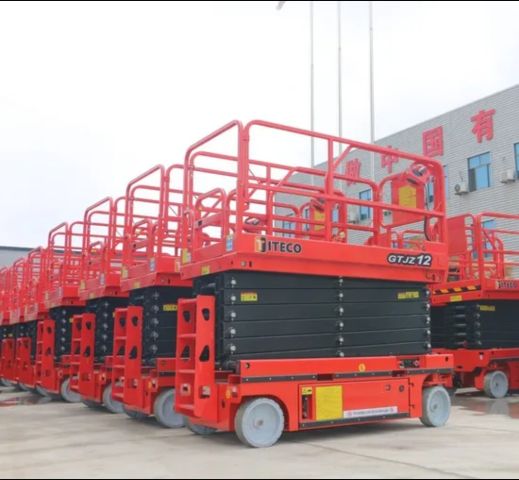 سيزرلفت للايجار (رافعات مقصيه) للايجار ديزل-- كهرباء  4