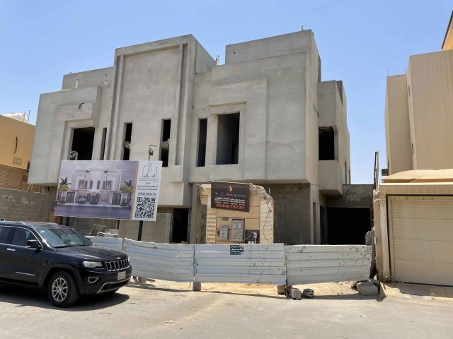 تشطيب واجهة تاون هاوس بجي النزهة بالرياض رخام ترفنتينو و بروفايل  2