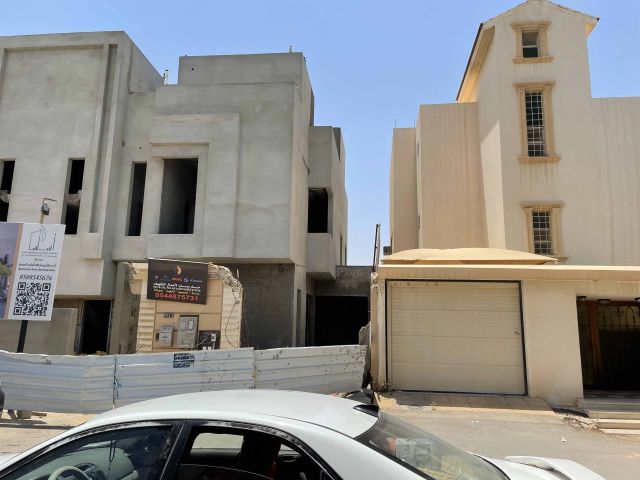 تشطيب واجهة تاون هاوس بجي النزهة بالرياض رخام ترفنتينو و بروفايل  4