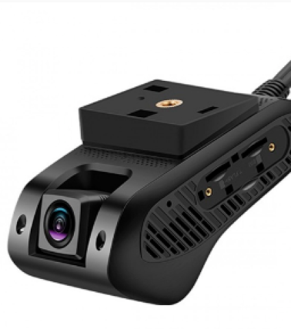 سجل كل لحظة على الطريق كاميرا سيارة بجودة عالية وحماية مستمرة