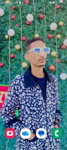 شاب من السودان مقيم في مصر خريج جامعي ابحث عن عمل 