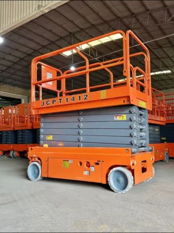 (سيزرلفت  - مان لفت) للايجار/ كهرباء- ديزل  -الرياض الدمام جده  3