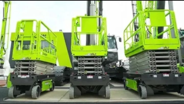 (سيزرلفت  - مان لفت) للايجار/ كهرباء- ديزل  -الرياض الدمام جده  7