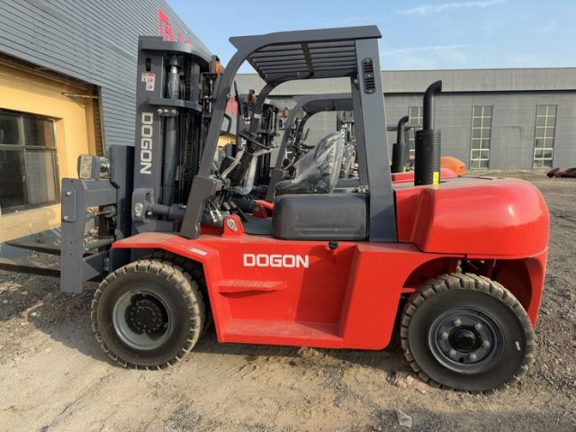 تاجير رافعات شوكيه 3طن 7طن 10طن بالرياض والدمام وجده 4