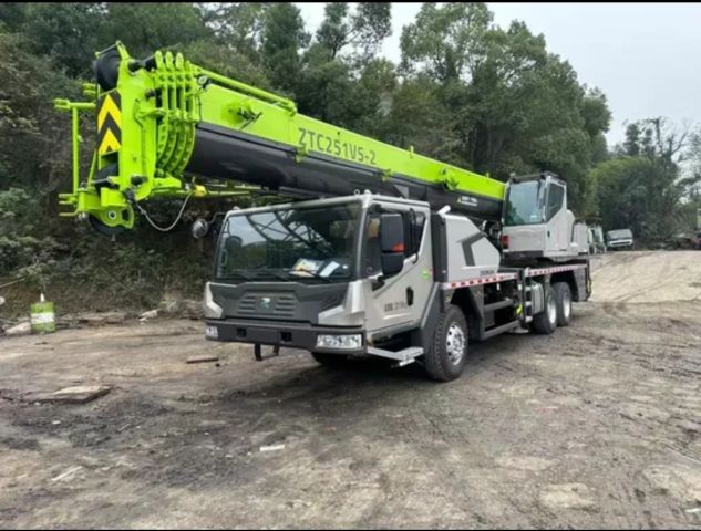 كرينات موبايل للايجار من 15طن الى 300طن  2