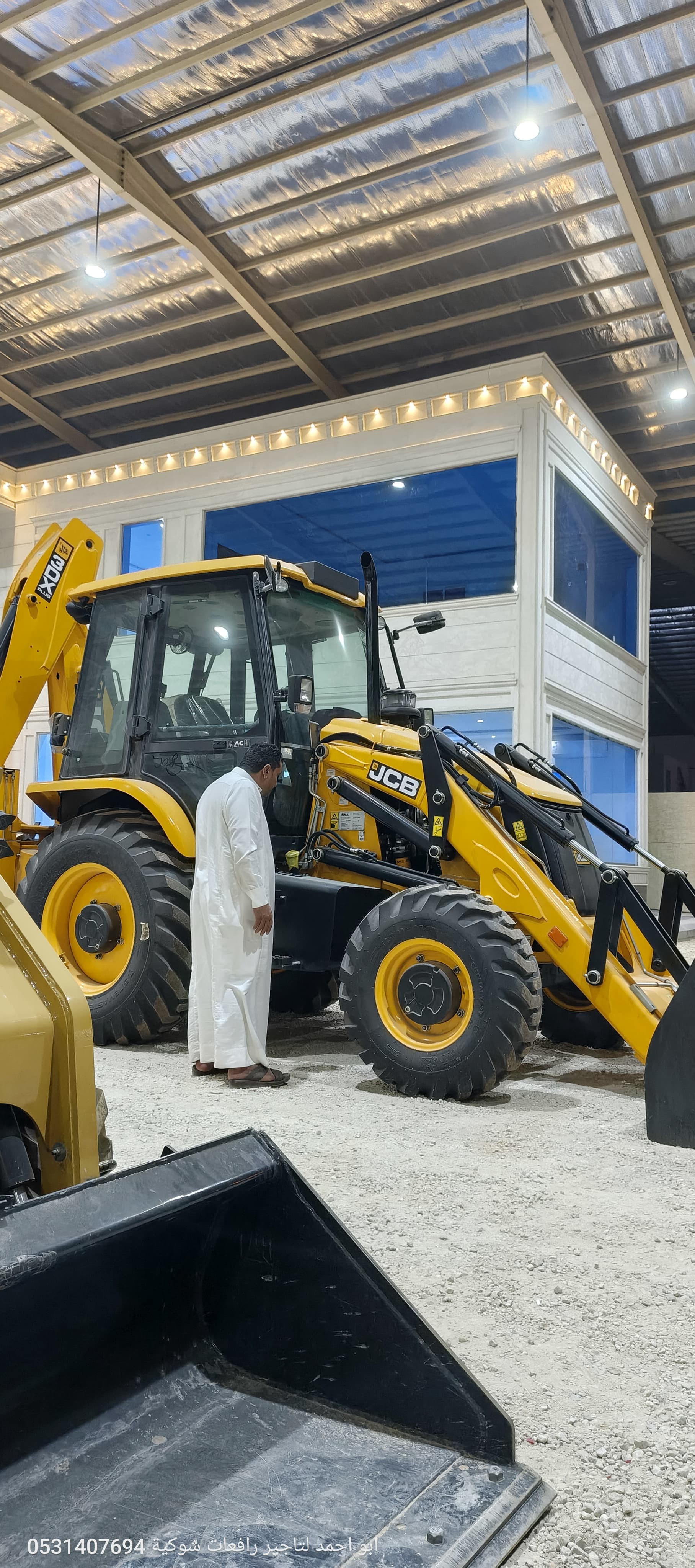 جي سي بي عرجاء حفار باكهول سيزرلفت مانلفت ايجار 2025 6
